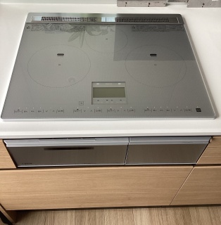 日立　IHクッキングヒーター　HT-N9STF-S 施工後