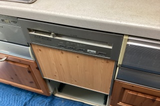 パナソニック　食器洗い乾燥機　 NP-45MD9S-KJ 施工前