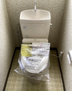ＴＯＴＯ　トイレ　TSET-QR7-IVO-1-R 施工後