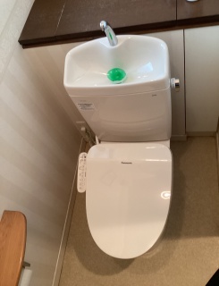 TOTO　トイレ　TSET-QR4-IVO-1 施工後