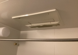 ノーリツ　ガス温水式浴室乾燥機　BDV-4106AUKNC-J3-BL-KJ 施工前