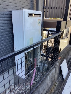 リンナイ　ガス給湯器　BSET-R4-012-13A 施工前